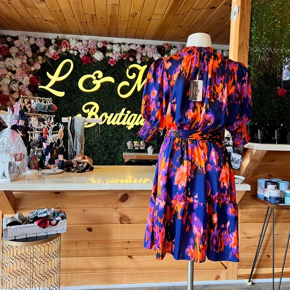 Summer Bright Abstract Print Dress - Picture 5 of 11